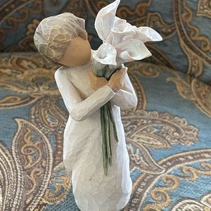 Willow Tree Figurine New in Box Beautiful Wishes
